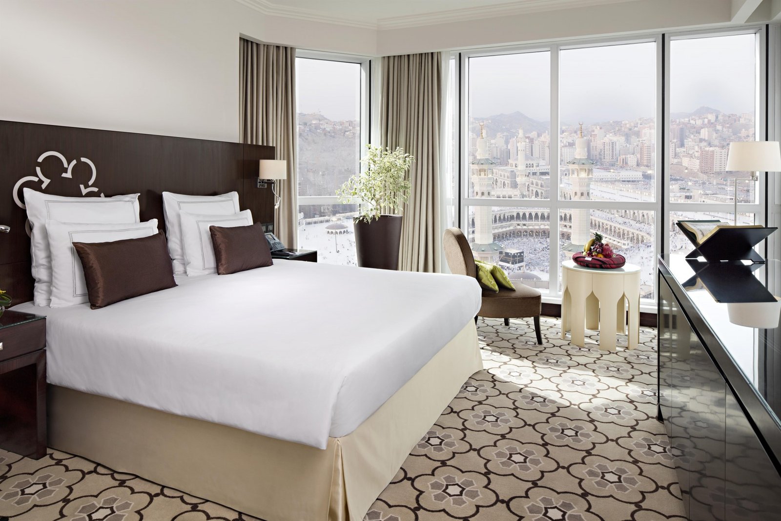 5-star hotel near Masjid al-Haram Makkah Al Sadiq Travels Umrah package